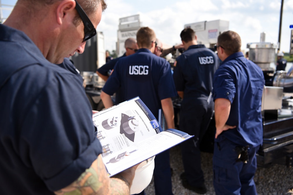 Coast Guard marine inspectors receive barge training in Channelview, Texas