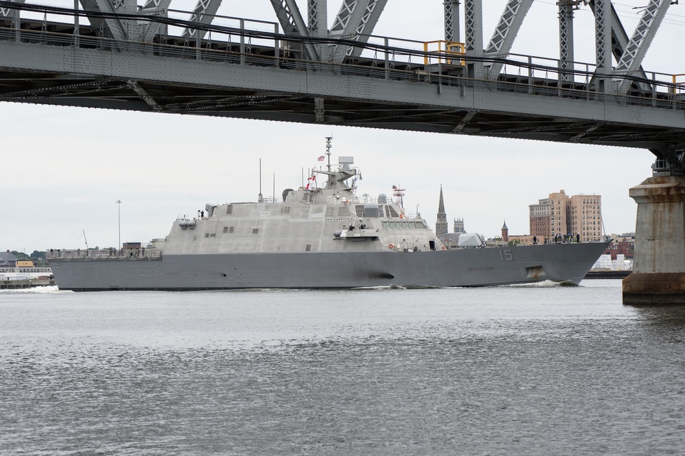 USS Billings arrives at Submarine Base New London