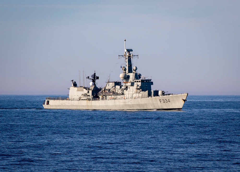 NRP D. Francisco de Almeida Transits the Atlantic Ocean