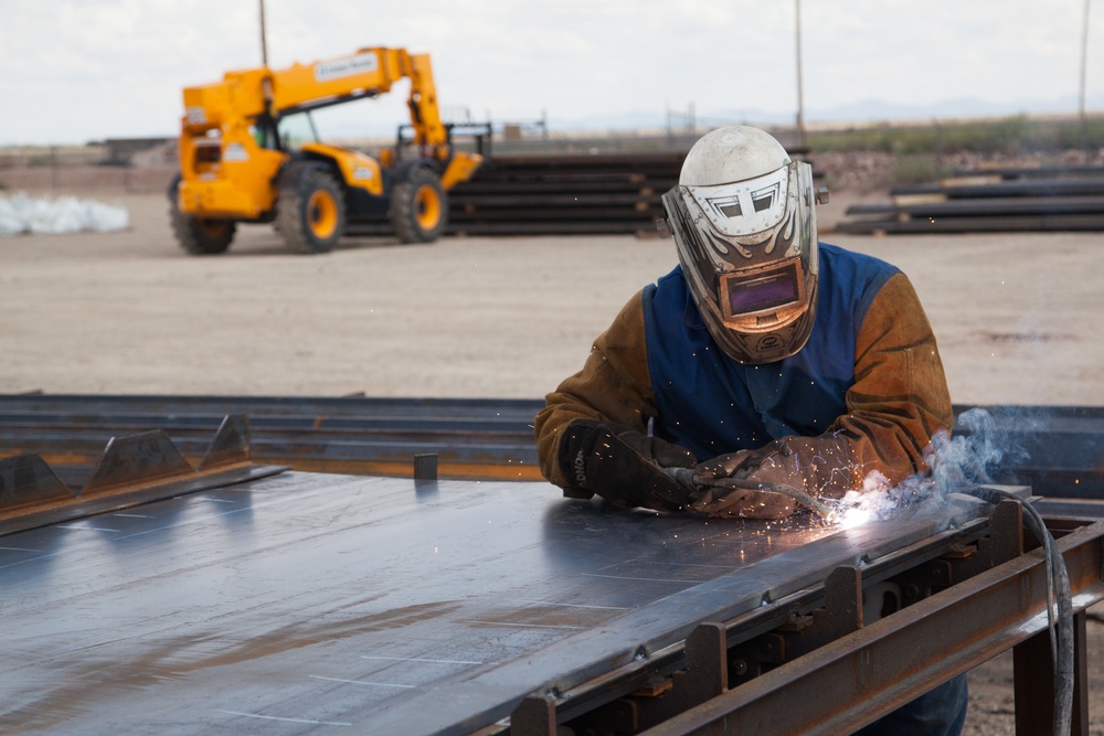 Task Force Barrier - El Paso 46 mile project