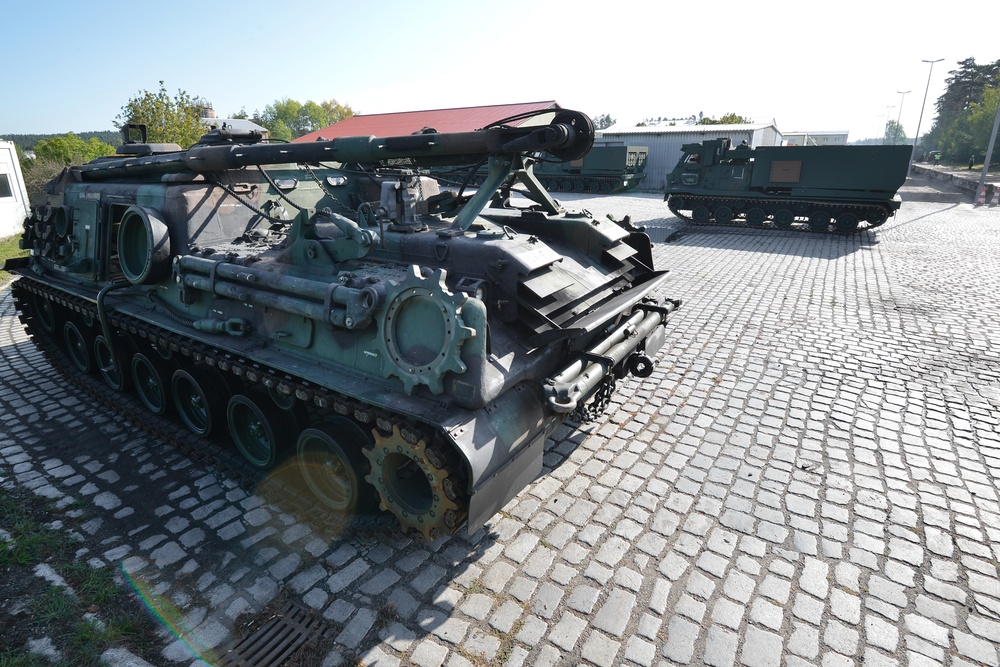 M270 MLRS arrive at 7th ATC