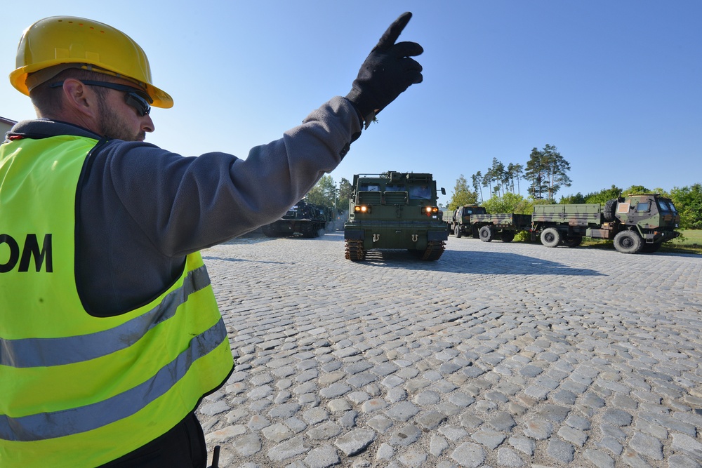 M270 MLRS arrive at 7th ATC