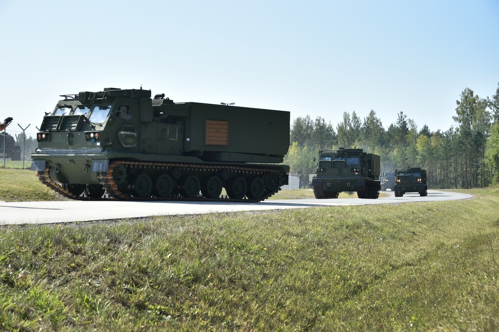 M270 MLRS arrive at 7th ATC