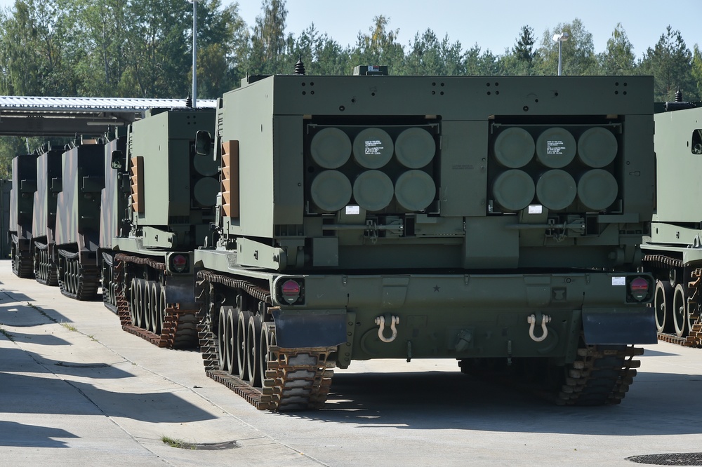 M270 MLRS arrive at 7th ATC