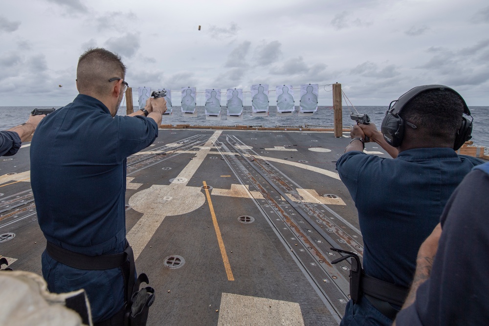 USS MOMSEN Conducts Live Fire Gun Shoot at Sea