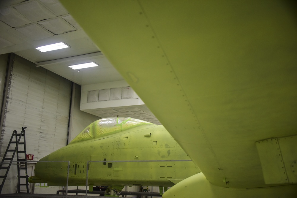 355th EMS gives A-10 Demo Team new look