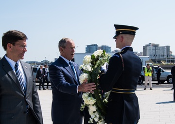 President Bush &amp; Former and Current Secretary of Defense Pay Tribute at Pentagon 9/11 Observance