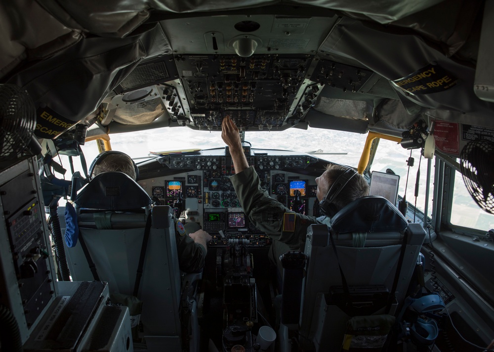 Utah Air Guard refuels Moody A-10s