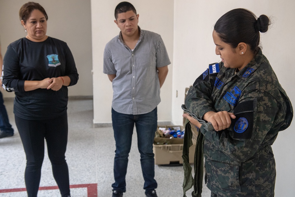 U.S. Navy Promotes Medical Readiness in Honduras