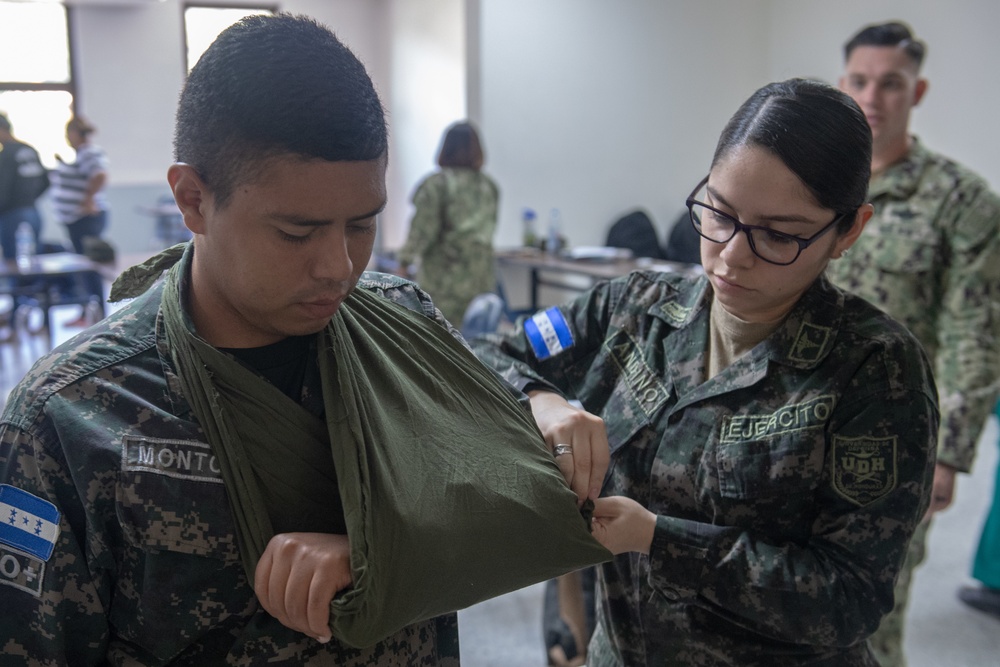 U.S. Navy Promotes Medical Readiness in Honduras