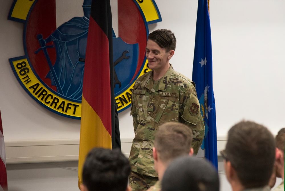 86 AMXS NCO earns Airlifter of the Week