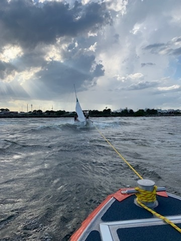 Coast Guard assist capsized USFSP sail students in St. Petersburg, Florida
