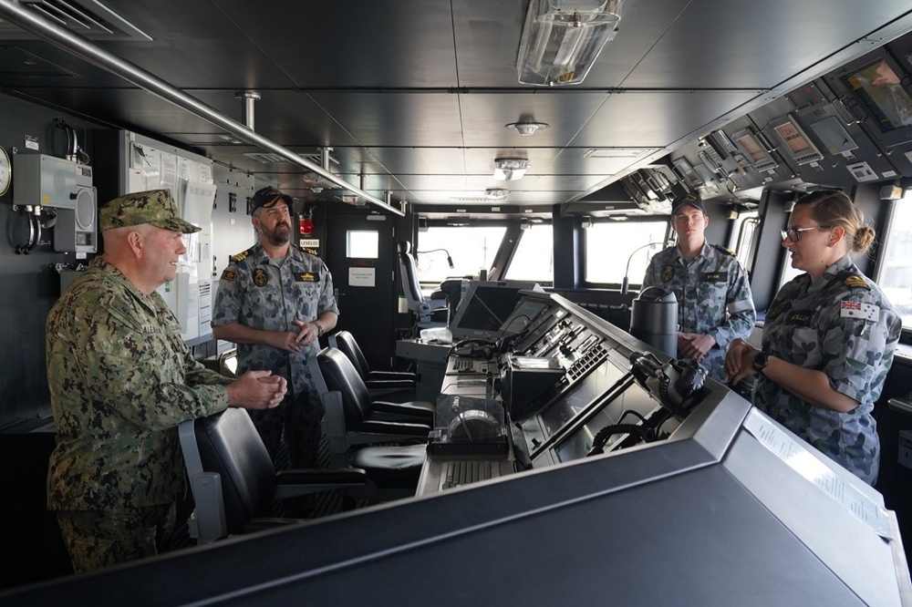 C3F Visits HMAS Brisbane