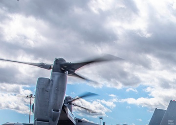 U.S. SOCOM Commander pays visit to 352nd SOW at RAF Mildenhall