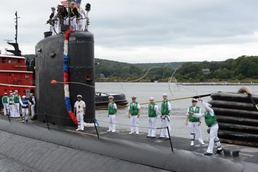 USS Toledo Returns Home