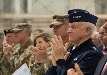 Kentucky Air Guardsman awarded Air Force Cross