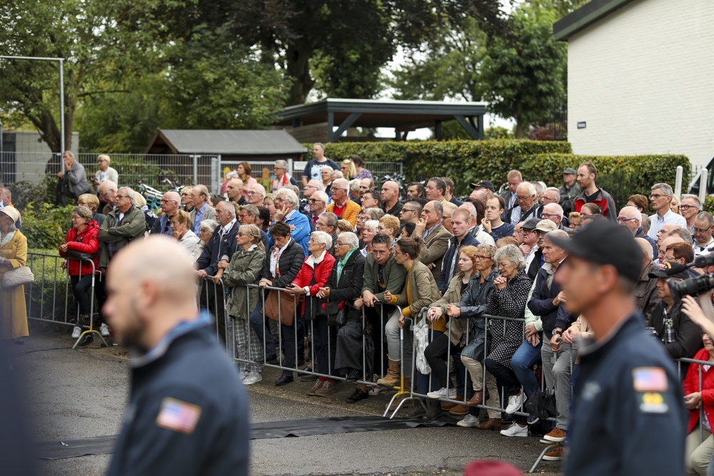 WWII veterans with the 30th Infantry Division visit the Netherlands