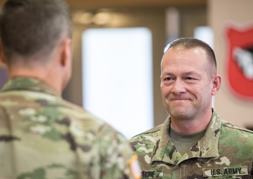 86th Training Division Chang of Command