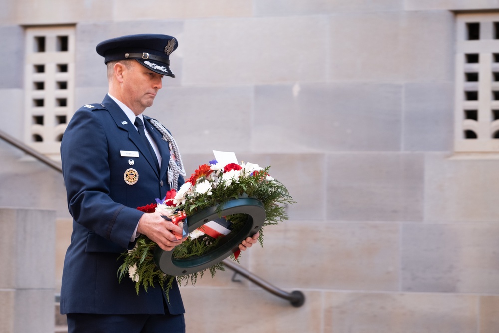 Wreath Laying at the Australian War Memorial