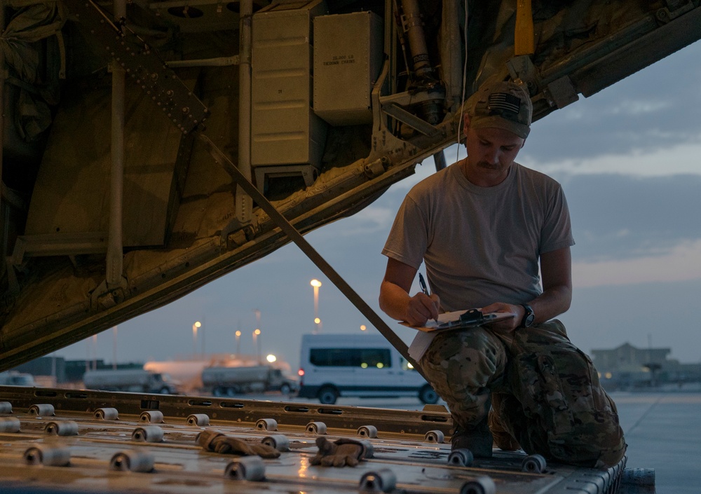 75th EAS Delivers Supplies in Somalia