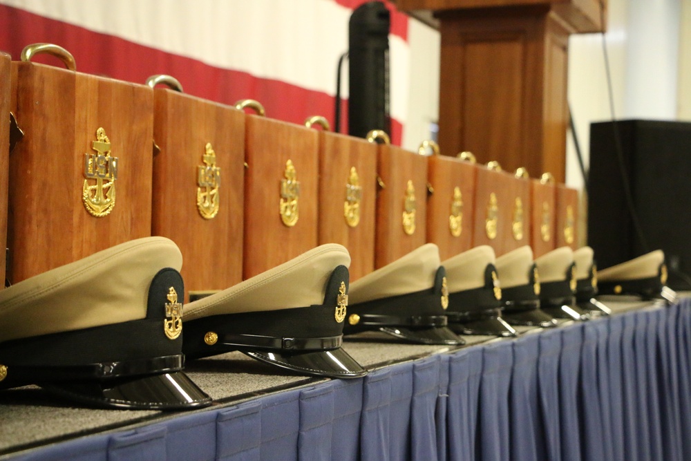 Information Warfare Training Command Virginia Beach Anchor New Chiefs