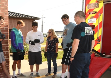Fort Knox Middle High School, Fire dept. team together to give seniors options