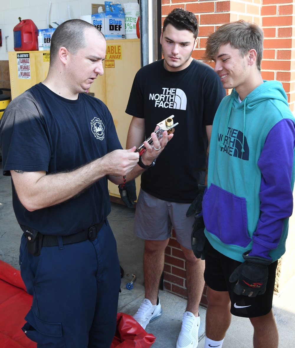 Fort Knox Middle High School, Fire dept. team together to give seniors options