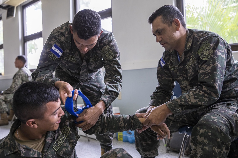 U.S. Navy Promotes Medical Readiness in Honduras