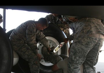 AFRL team invents cargo aircraft tire change tool