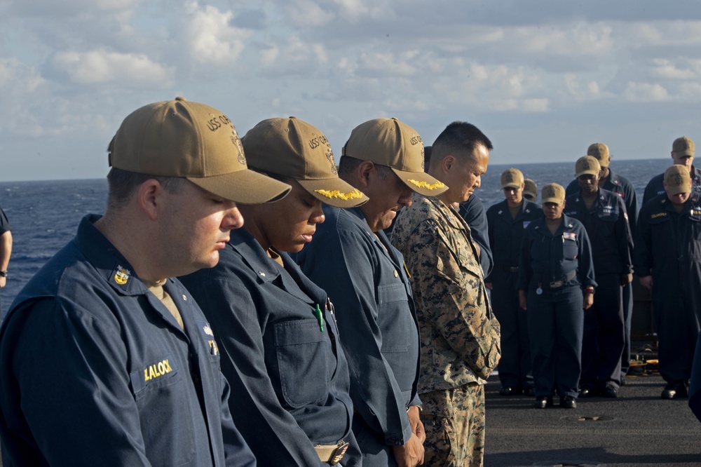 USS OAK HILL