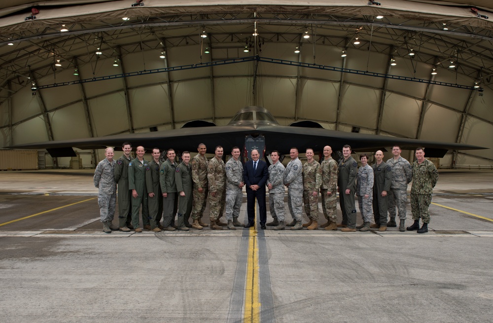 UK Secretary of State for Defence visits BTF Airmen, tours B-2 Spirit at RAF Fairford