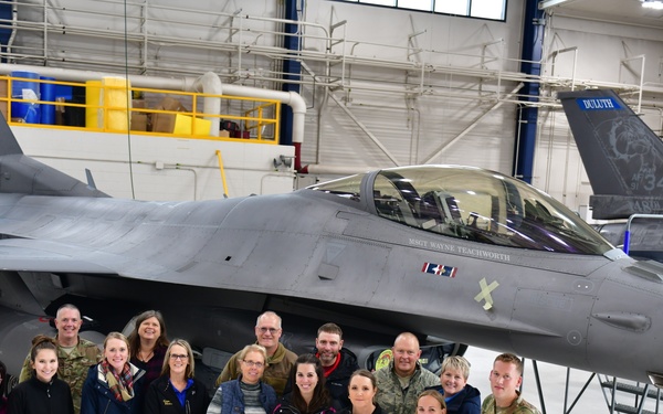 148th Fighter Wing Hosts Spouse Lift