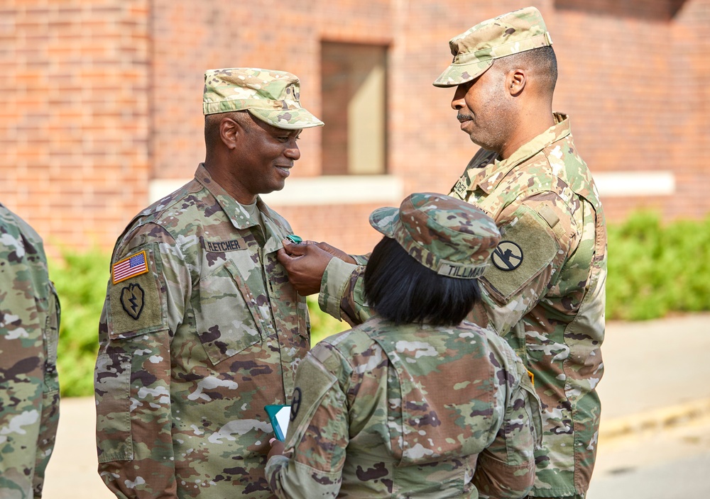 Chief Warrant Officer 2 David Fletcher receives Army Commendation Medal