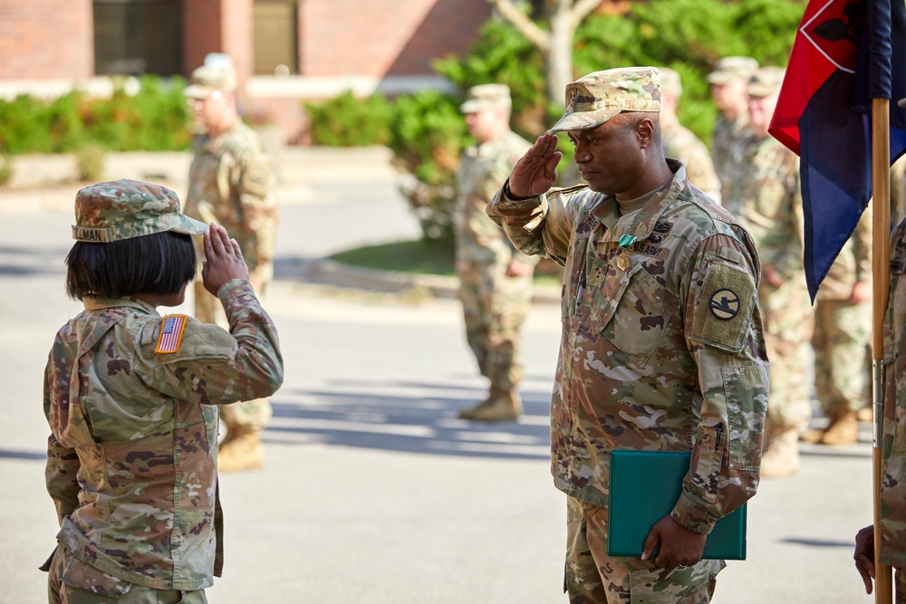Chief Warrant Officer 2 David Fletcher receives Army Commendation Medal