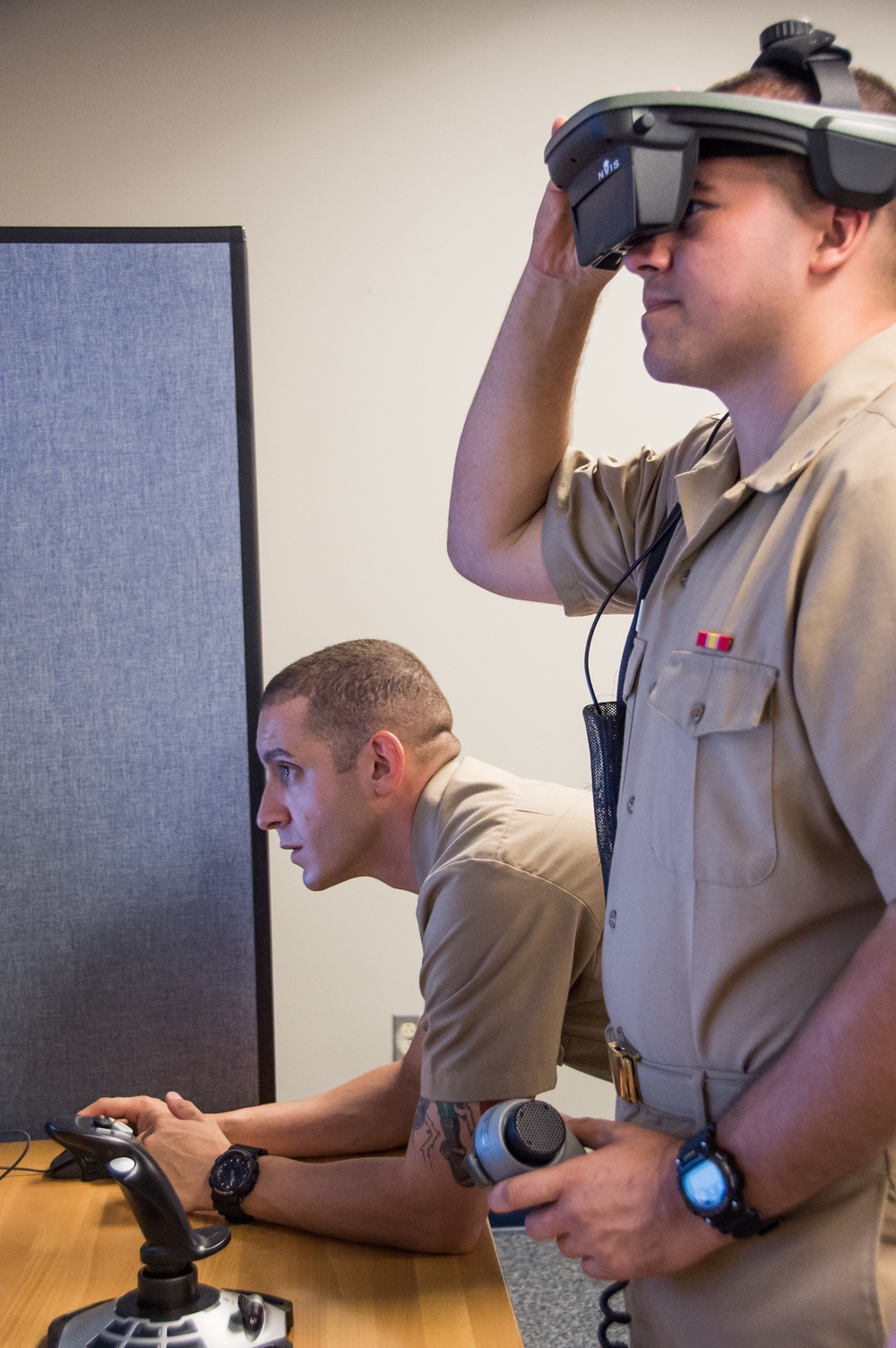 190917-N-TE695-0007 NEWPORT, R.I. (Sept. 17, 2019) – Navy OCS at train on COVE