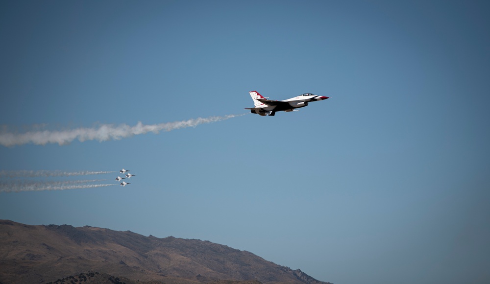 Thunderbirds soar over Reno Air Races