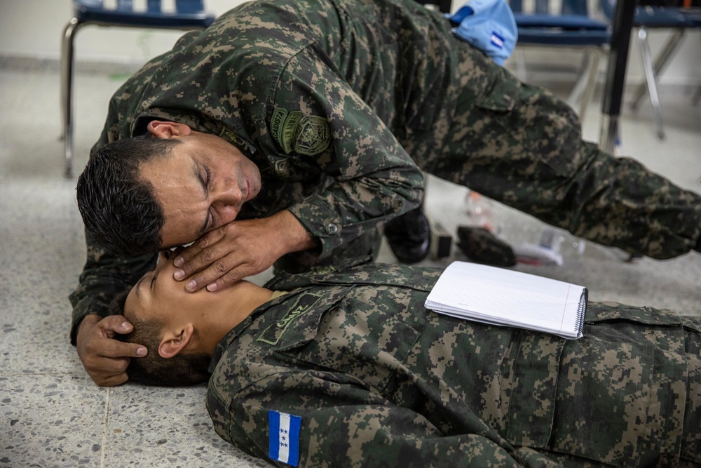 U.S. Navy Promotes Medical Readiness in Honduras