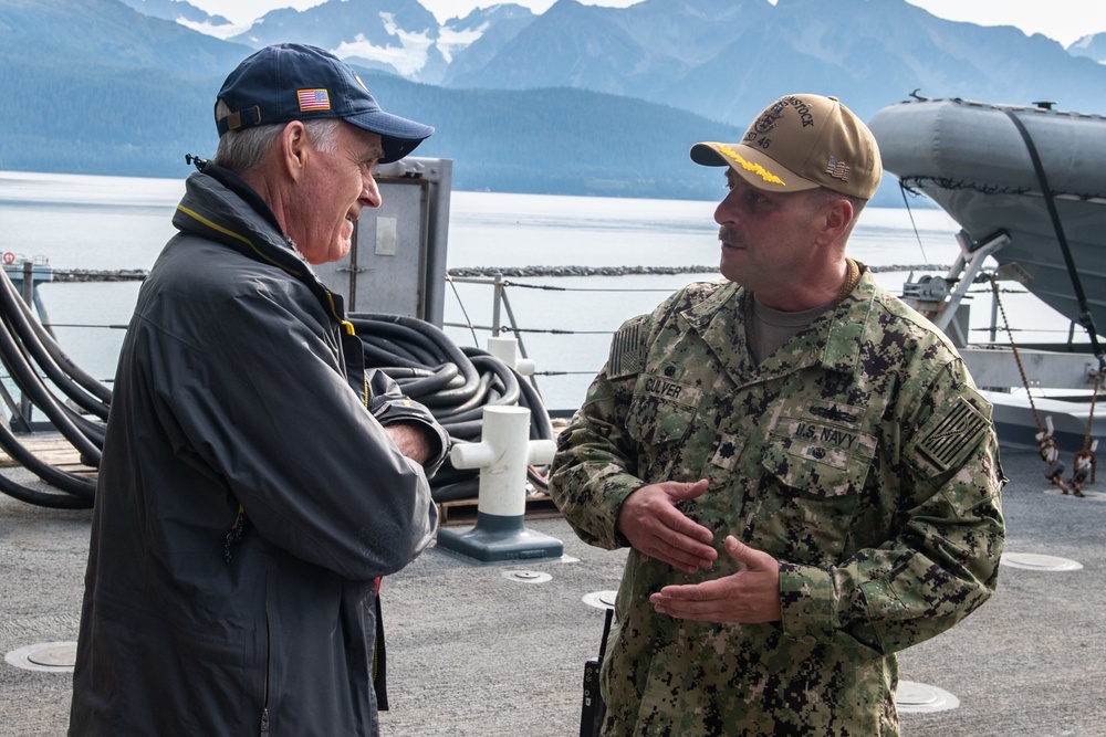 SECNAV visits AECE Personnel aboard USS Comstock