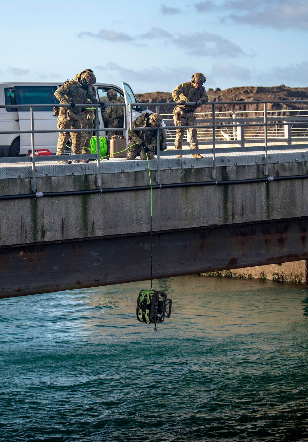 EODMU 8 conducts maritime IED training during Northern Challenge 2019