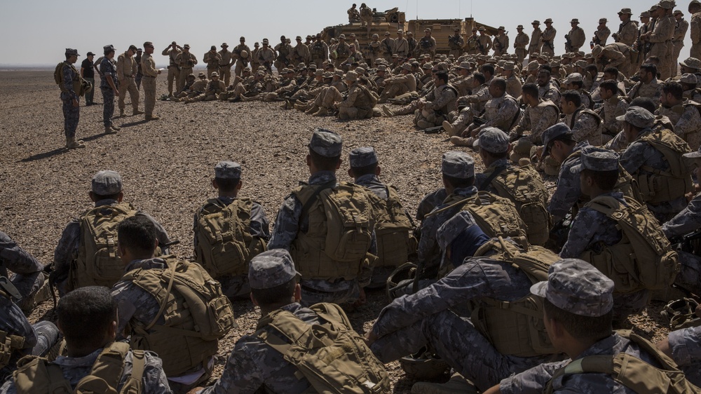 Live-fire exercise in Wadi Shadiya