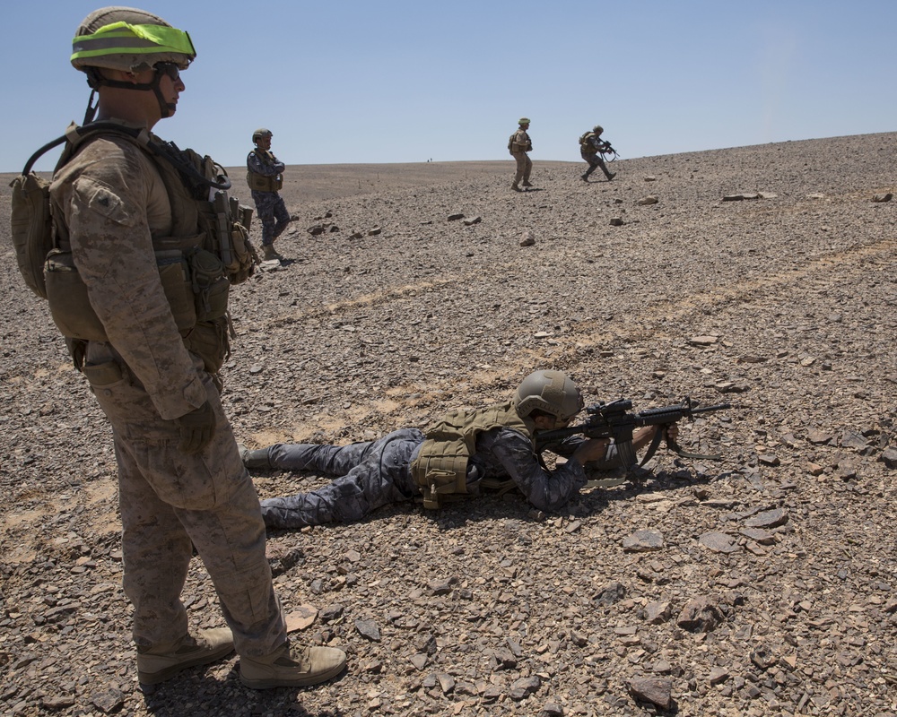 Live-fire exercise in Wadi Shadiya