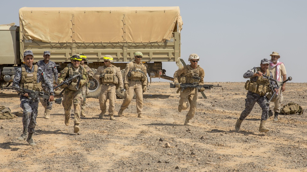 Live-fire exercise in Wadi Shadiya