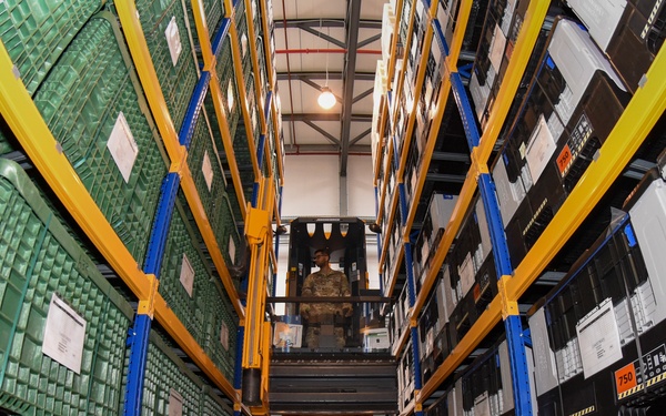 86 LRS gears up for 86 AW Exercise Operation Varsity 19-03