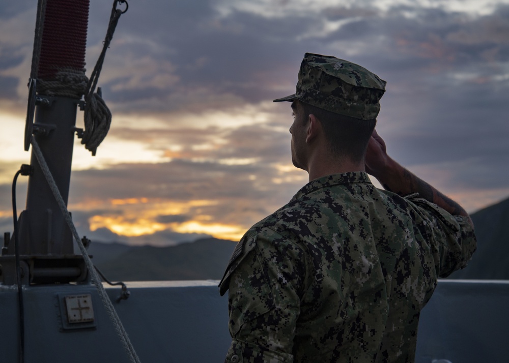 Sailor Observes Colors