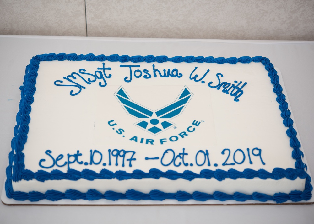 509th BW staff superintendent retires