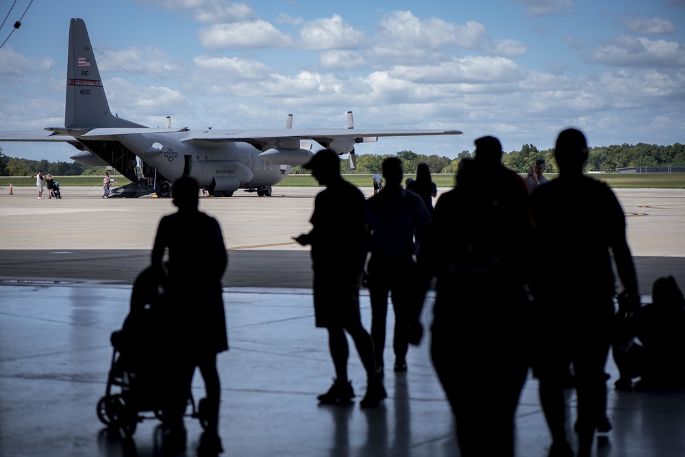 &quot;Family Day&quot; at the 179th Airlift Wing