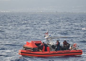 Coast Guard rescues 7 mariners from vessel on fire off Oahu