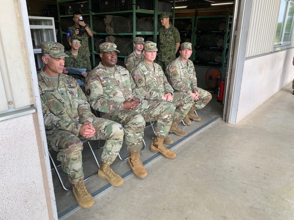 Illinois National Guard and Japanese Military Medical Professionals Learn from Each Other