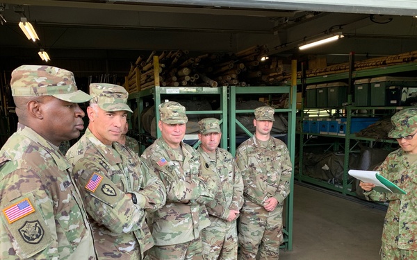 Illinois National Guard and Japanese Military Medical Professionals Learn from Each Other