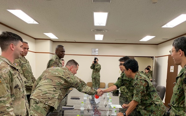 Illinois National Guard and Japanese Military Medical Professionals Learn from Each Other